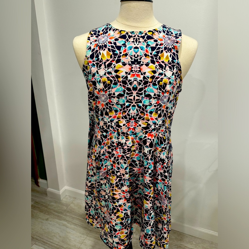 Sleeveless, colorful geometric print mini dress